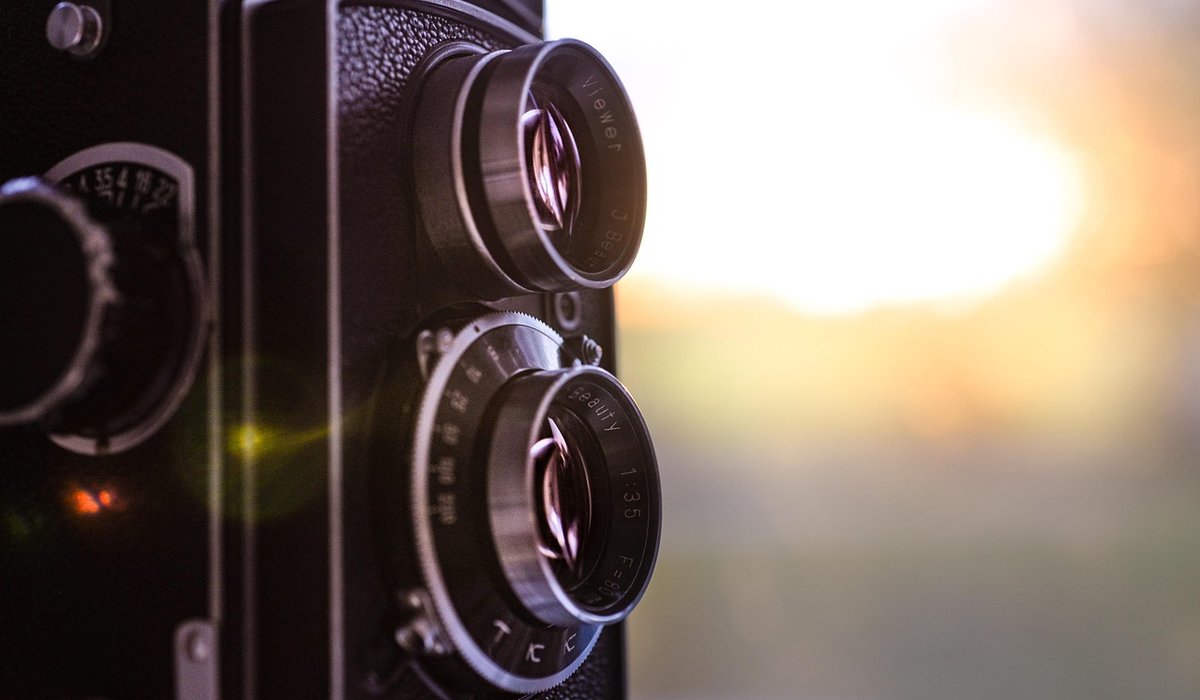 Choosing the Right Lens for Natural Light Portrait Photography